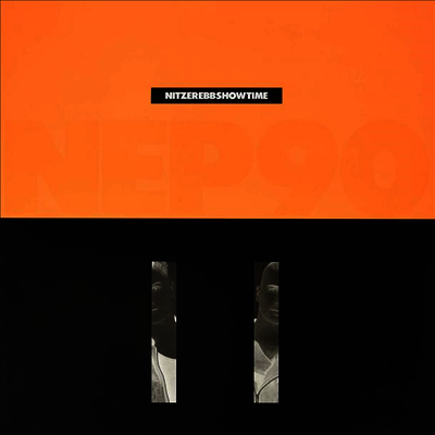 Nitzer Ebb — Showtime (Deluxe Edition) 앨범 커버