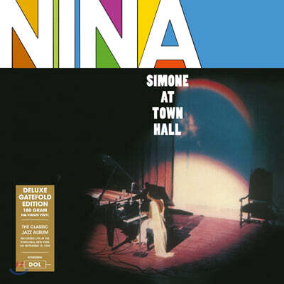 Nina Simone — At Town Hall 앨범 커버