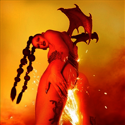Eartheater — Phoenix: The Flames Are Dew Upon My Skin 앨범 커버
