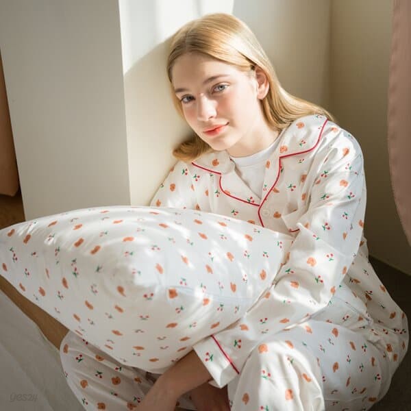 Dot cherry bear-white(Pajamas)