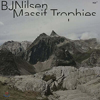 Bj Nilsen — Massif Trophies 앨범 커버