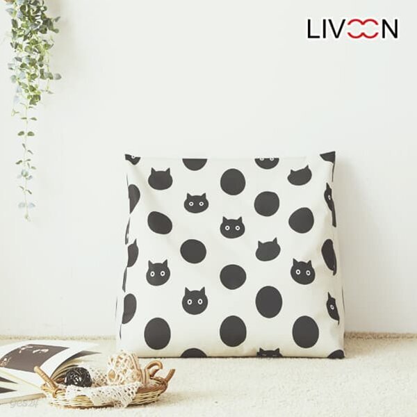 리브온(LIVOON) 컴피 캣 삼각 등쿠션_S
