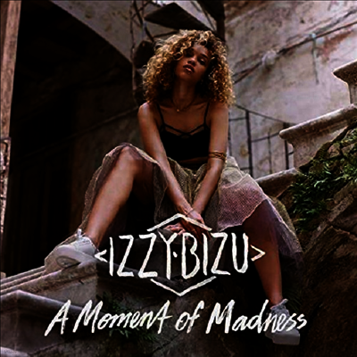 Izzy Bizu — A Moment Of Madness (Gatefold) 앨범 커버