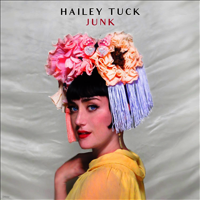 Hailey Tuck — Junk 앨범 커버