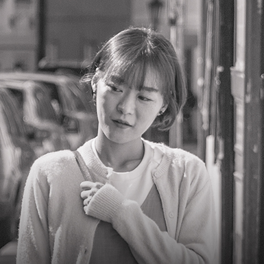 작가 8