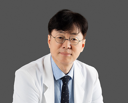 이성민 의사 이미지