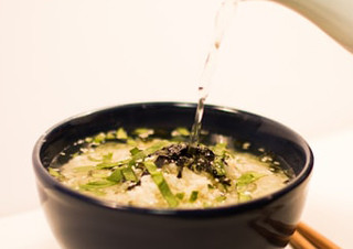 [나도, 에세이스트] 7월 우수상 - 나를 위로해 준 온묵밥 | YES24 채널예스