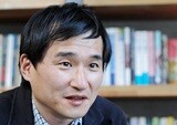 김연수 “소설쓰기는 이별한 뒤에 한번 더 사랑하는 일” - 『원더보이』