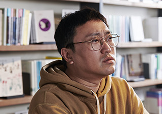 김홍 “자본주의에서 절대 사고팔 수 없는 것은?” | 예스24 채널예스