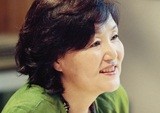 “세상에 나온 남편, 이제 제가 도와줘야죠” - 문재인 대통령 후보 아내  『정숙씨 세상과 바람나다』