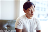 //image.yes24.com/images/chyes24/이/승/윤/ /이승윤 셀렉 (1).jpg