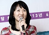 김려령 “19금 소설? 내숭 떨지 않는 사랑 이야기다”