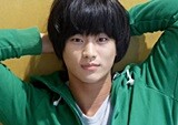 영화 <은밀하게 위대하게>, 김수현이 달동네 바보가 된 사연