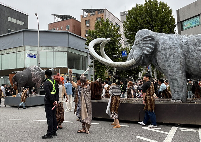 [정기현 칼럼] 선사인과 시간 여행