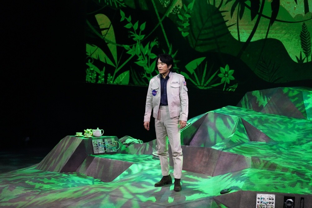 [더뮤지컬] 외로움에서 시작해 사랑으로 끝난 이야기…뮤지컬 <비하인드 더 문> 프레스콜