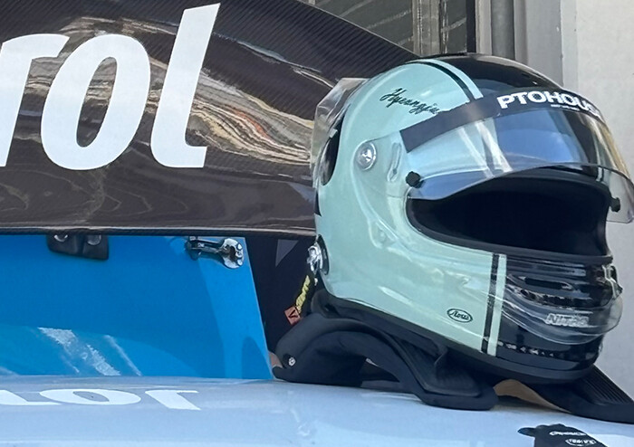 가장 빠른 세계에서, 가장 느린 성장을 이야기하다 | 예스24