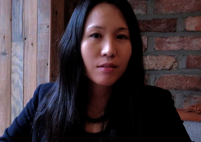 이제니 시인의 책장