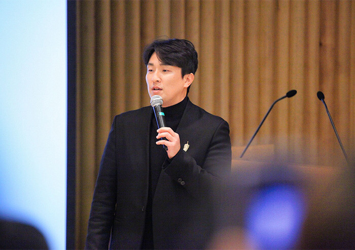 성과를 내는 사람의 문장은 항상 ‘이것’을 주어로 합니다 | 예스24