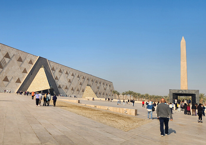 [아트앤컬처투어 2편] 피라미드를 바라보는 박물관, 이집트 대박물관(GEM)이 바꾸는 문화 권력의 지도  | 예스24