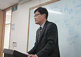 “기자에게 밥, 술, 골프 대접 잘하는 부서를 박차고 나온 이유는…”