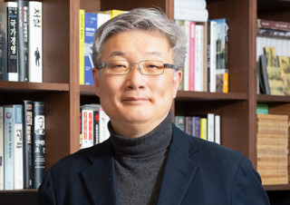 김종민 변호사 『법치는 어떻게 붕괴하는가』 인터뷰  | YES24 채널예스