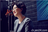 https://image.yes24.com/images/chyes24/1/5/0/3/150305_김선현_IMG_0220.gif