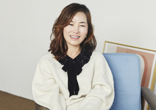 공지영 “그럼에도 불구하고, 오늘을 채색하고 싶다”