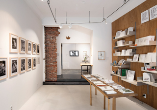 예술과 책의 만남을 그려요 - 열화당