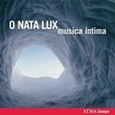 뮤지카 인티마의 성탄음악집 &#39;빛으로 나신&#39; (O Nata Lux - 20th Century Choral Music for Christmas)(CD) - Musica Intima