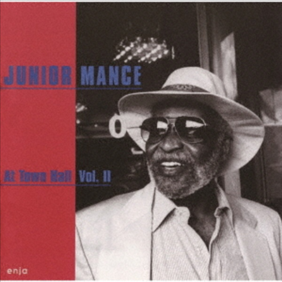 Junior Mance - At Town Hall Vol.2 (Remastered)(Ltd. Ed)(일본반)(CD)