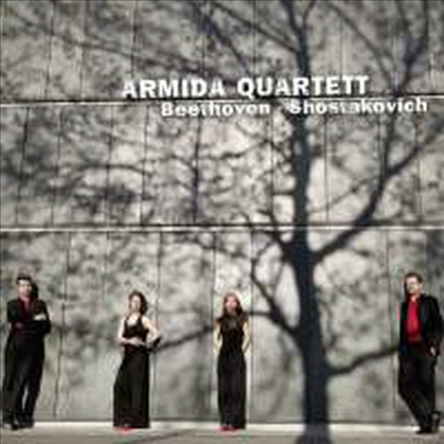베토벤: 현악 사중주 7번 & 쇼스타코비치: 현악 사중주 10번 (Beethoven: String Quartet No.7 & Shostakovich: String Quartet No.10)(CD) - Armida Quartett