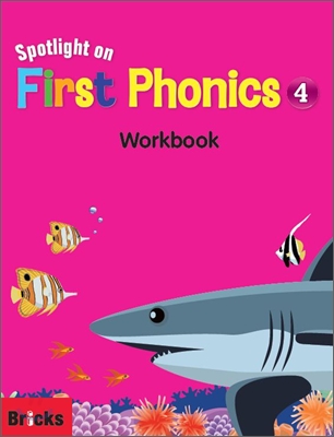Spotlight on First Phonics 4 : Workbook