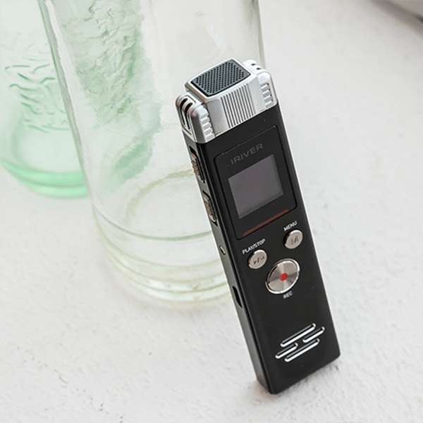 아이리버 IVR-30 32GB 프리미엄 보이스레코더.MP3.녹음기+정품파우치증정