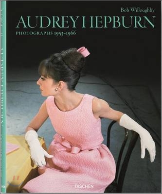 Bob Willoughby. Audrey Hepburn (Hardcover)