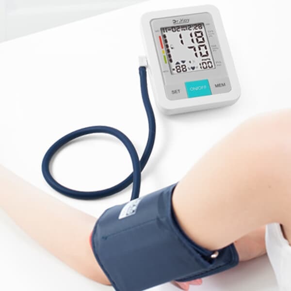 닥터키 자동전자 혈압계 DRK-P2000 (의료기기)