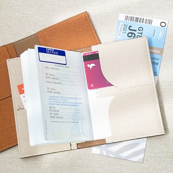여권 지갑 파우치 케이스 보관 여행용 가방 휴대용 편리한 심플한 가죽 비건레더 선물용