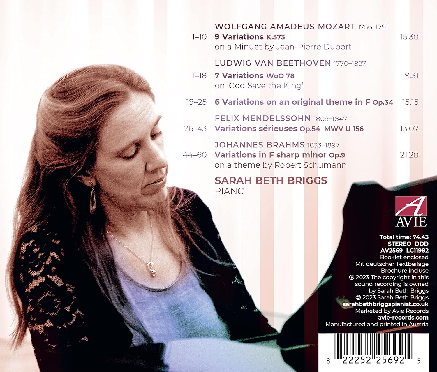 Sarah Beth Briggs 모차르트: 뒤포르 변주곡, 베토벤: '신이여 국왕을 보호하소서' 변주곡, 자작 주제 변주곡, 브람스: 슈만 변주곡 외 (Variations - Mozart, Beethoven, Mendelssohn, Brahms)
