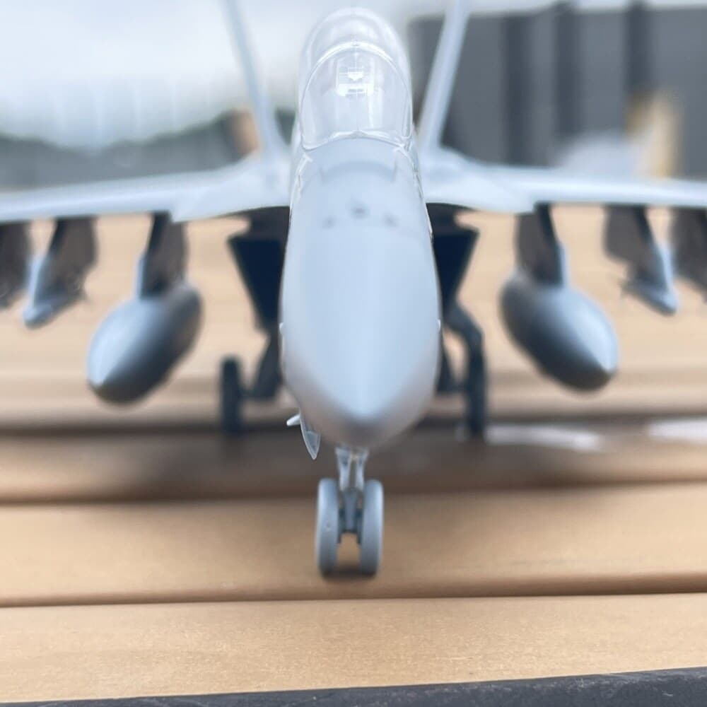 프로 완성품 1/72 FA-18 호넷 탑건 대한민국 공군 매버릭