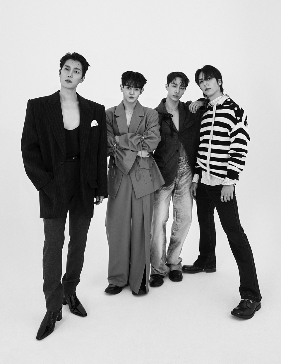 エンタメ、EX、サブラ、ナオン他まとめ売り計28冊 YOON SANHA 2ND MINI ALBUM - CHAMELEON + APPLEMUSIC PHOTOCARD