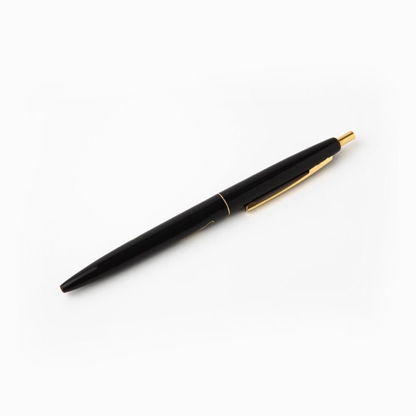 GROWN PEN (WHITE/BLACK)