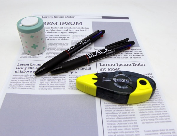 위플릿 THE BLACK 4+1 멀티펜 0.7mm