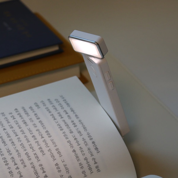 소이믹스 라이트업 휴대용 북라이트 독서등 LED 스탠드 SOLITE1