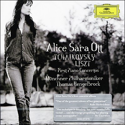 Alice Sara Ott 차이코프스키 &amp; 리스트: 피아노 협주곡 1번 - 앨리스 사라 오트 (Tchaikovsky &amp; Liszt: First Piano Concertos)