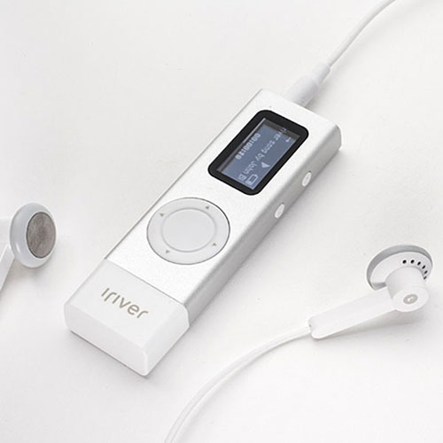 아이리버 T70 8GB USB스틱형 MP3 플레이어/음성녹음/스터디모드/FM라디오/최대40시간연속재생/구간반복