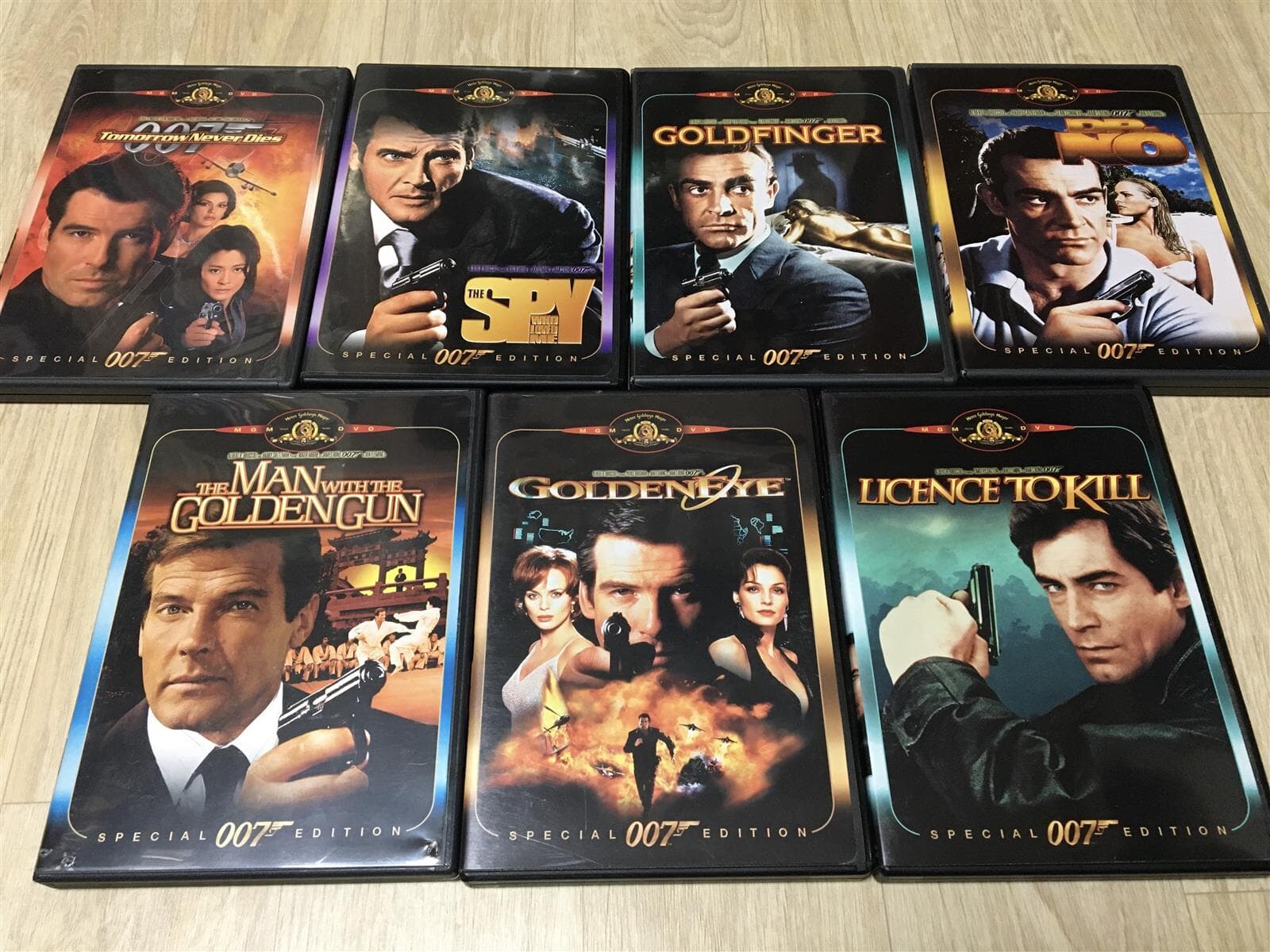 [수입] 007 SPECIAL EDITION 7 DVD SET (THE JAMES BOND COLLECTION)(지역코드1)(한글무자막)(DVD)