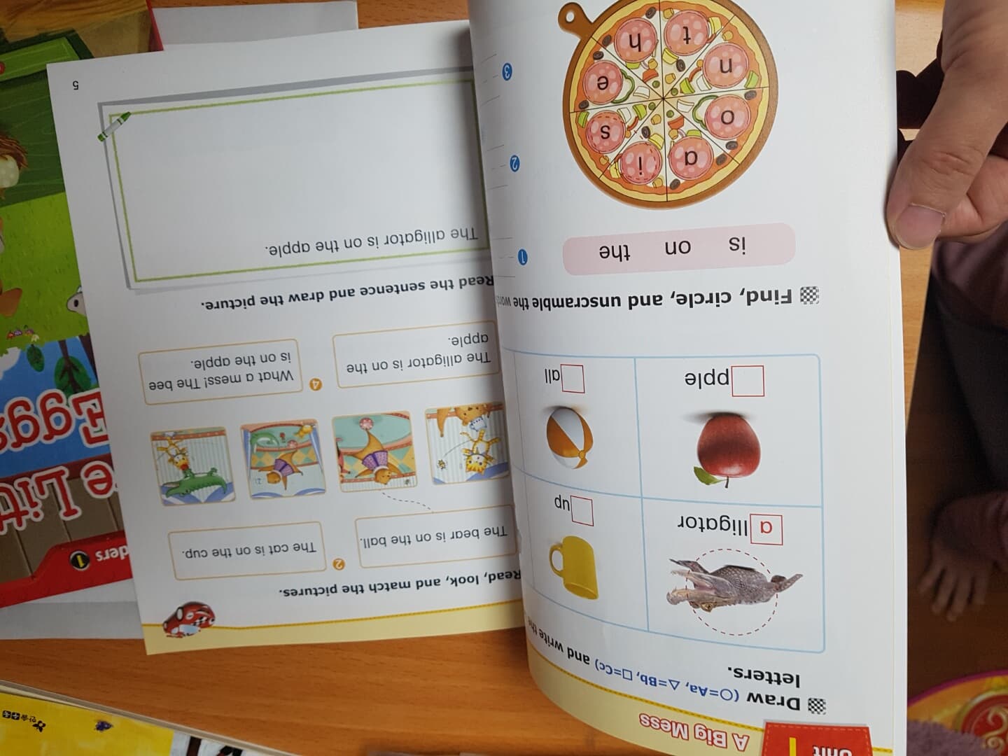 Phonics Race Readers 1 