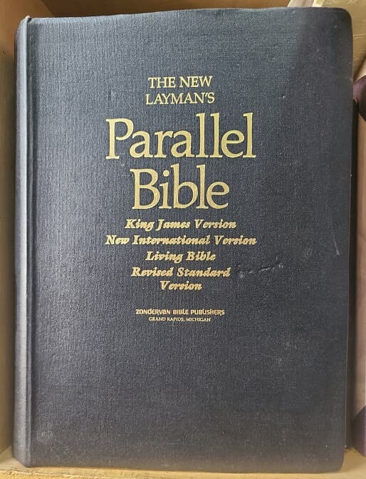 New Layman's Parallel Bible: The King James Version, New International Version, Revised 