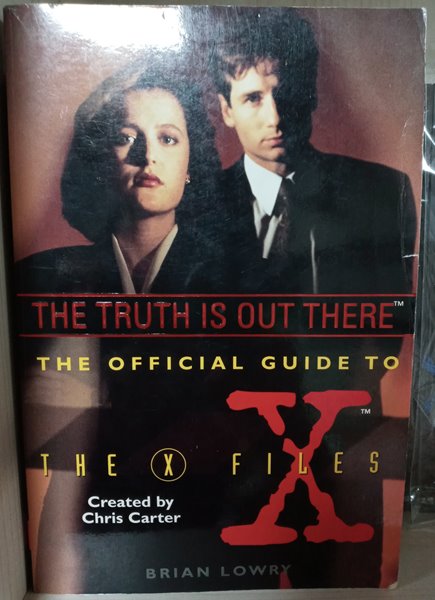 [9780061053306]  The Official Guide to The X Files