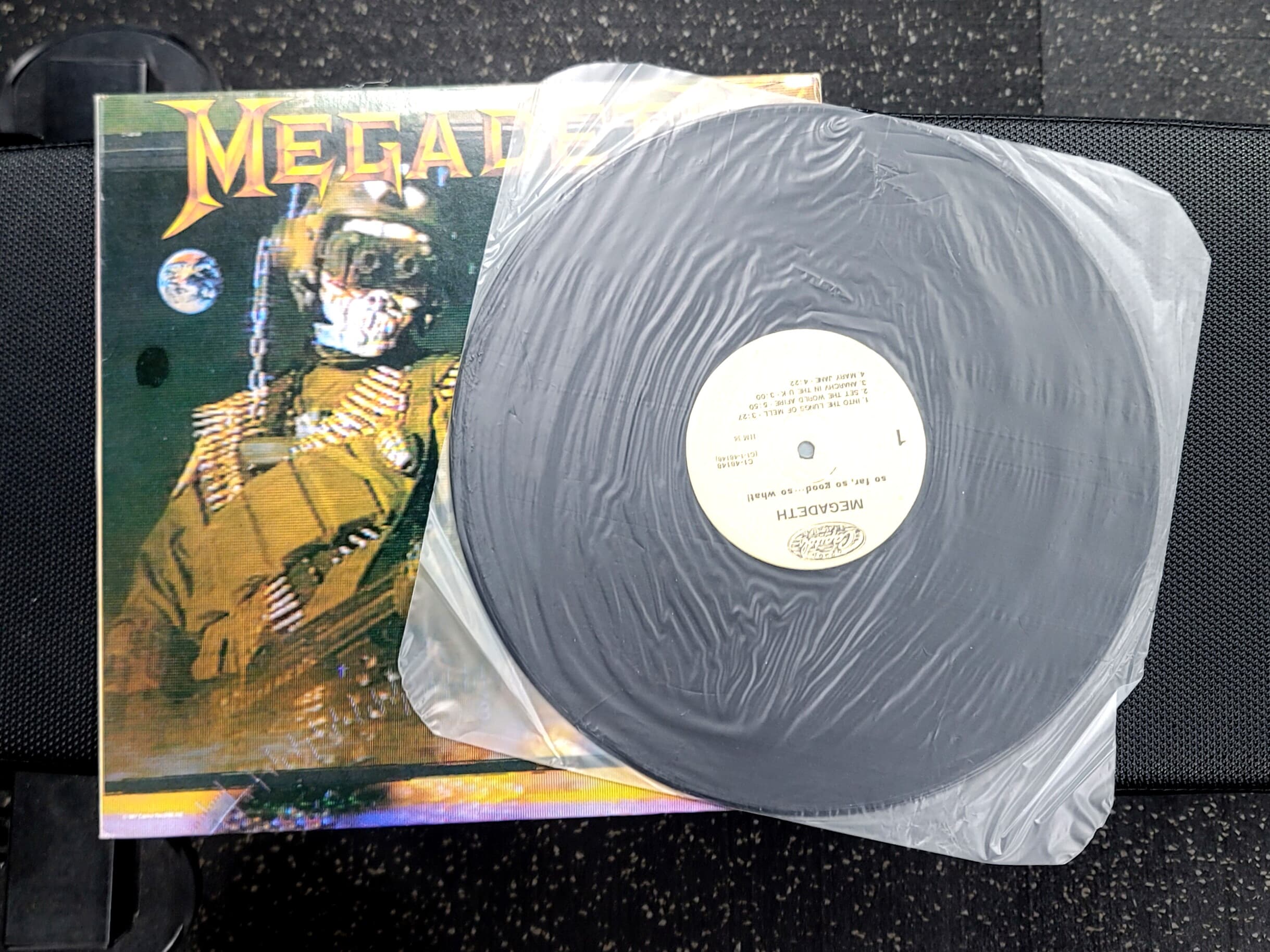 (빽판 LP) MEGADETH (메가데스) - SO FAR, SO GOOD...SO WHAT