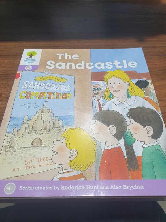 Oxford Reading Tree: Level 1+: More First Sentences B: The Sandcastle (리딩펜버전)